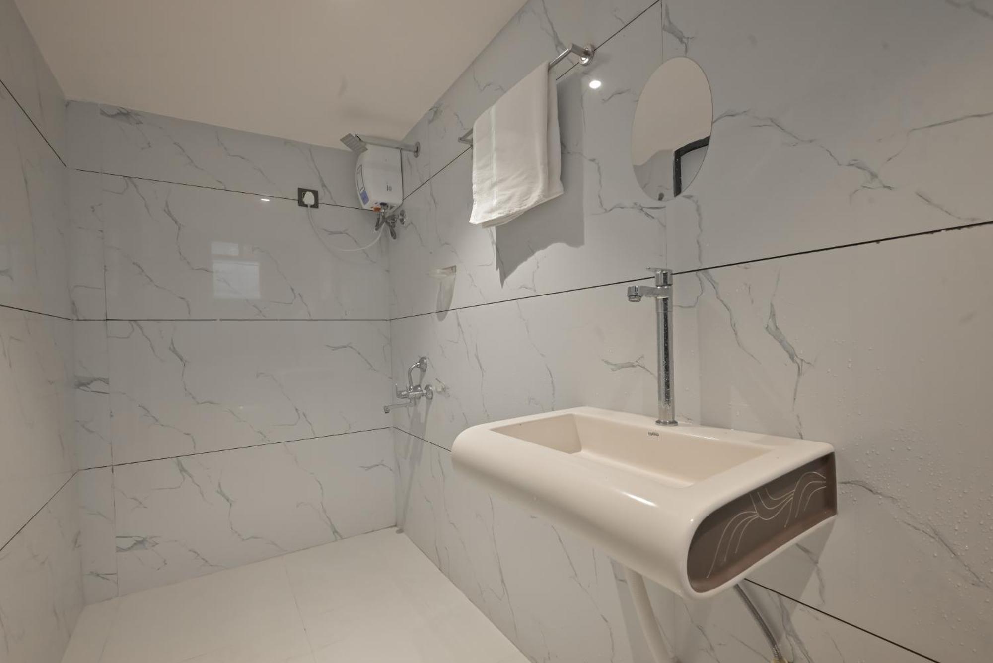 Empyrean Stay Ll 3Bhk Ll Marshall Villa Ll Large Pool Ll Ac Ll Lonavala Esterno foto
